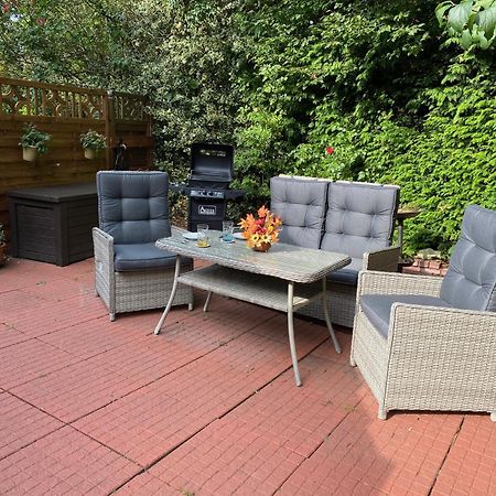 Ferienwohnung Gulfhaus, Mit Sauna Und Grossem Garten Apen Dış mekan fotoğraf
