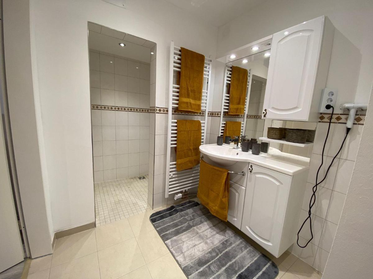 Ferienwohnung Gulfhaus, Mit Sauna Und Grossem Garten Apen Dış mekan fotoğraf