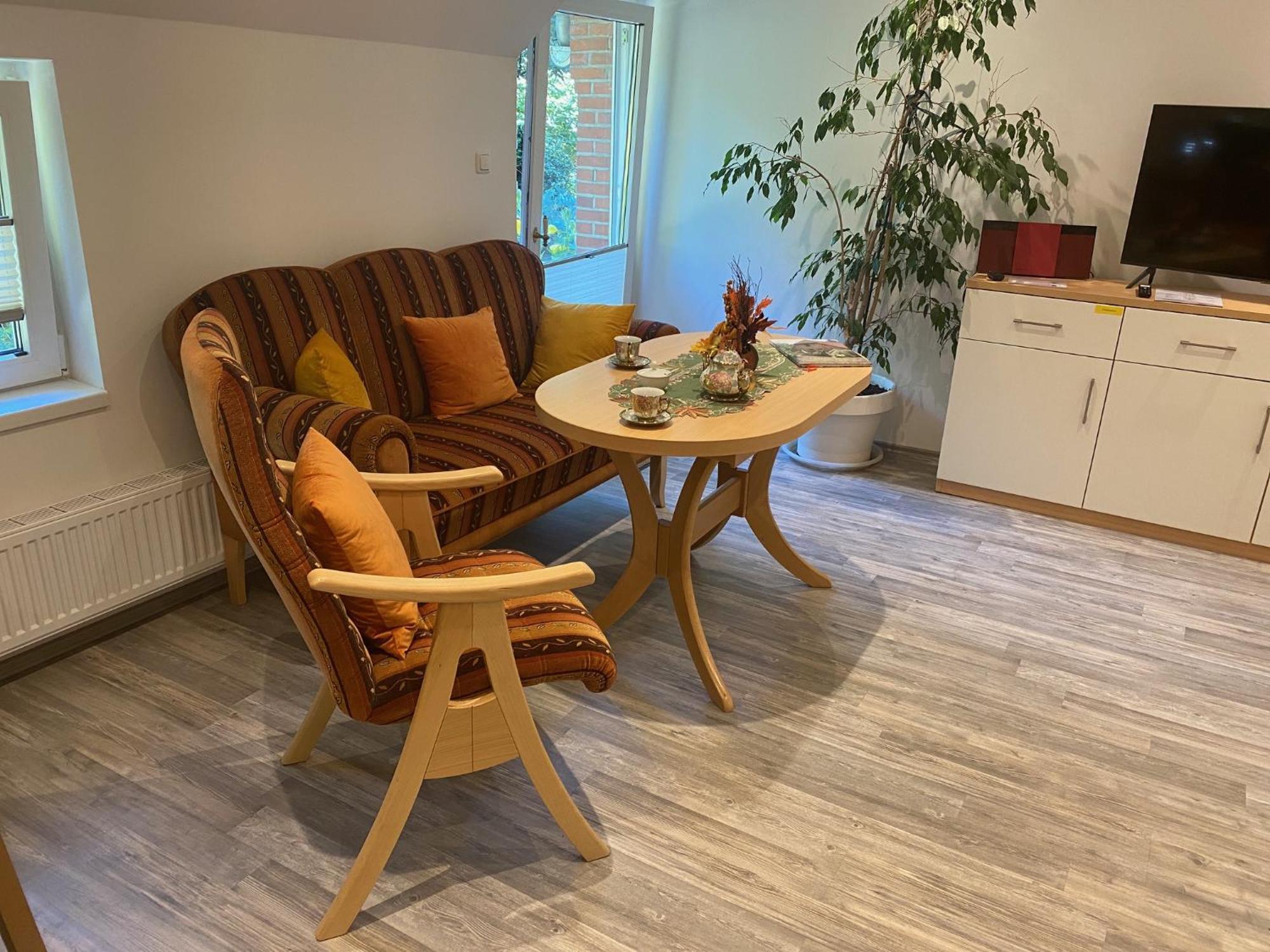 Ferienwohnung Gulfhaus, Mit Sauna Und Grossem Garten Apen Dış mekan fotoğraf